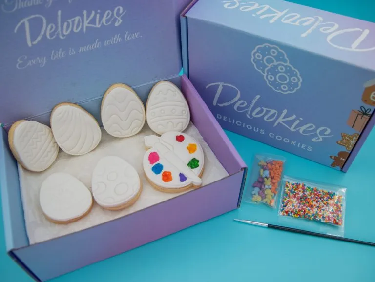 Easter Egg Painting Cookie Kit – Set of cookies in packaging