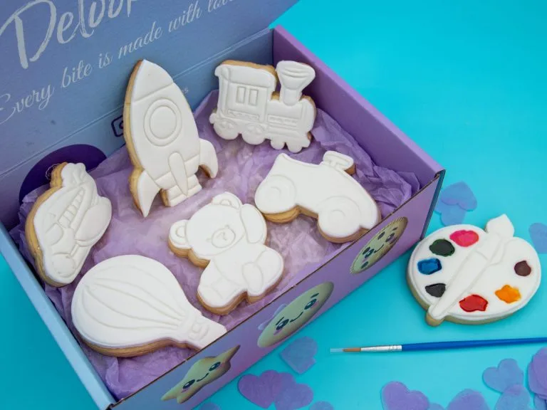Little Explorers DIY cookies packed in Delookies box with palette and brush