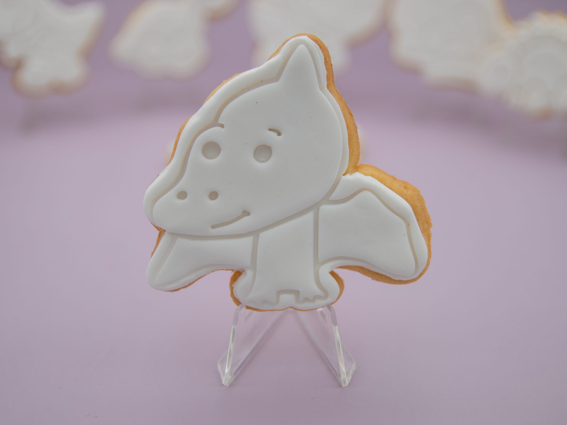 pterodactyl cookie decorated with fondant for painting
